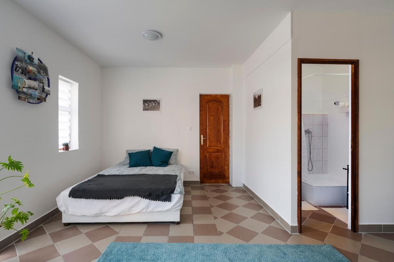 Bella Ciao Apartment Badacsonytomaj Luaran gambar