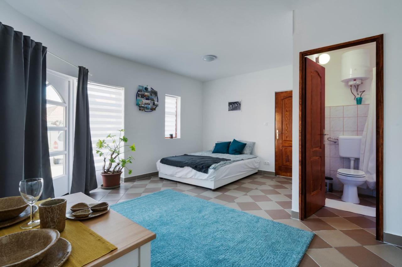 Bella Ciao Apartment Badacsonytomaj Luaran gambar